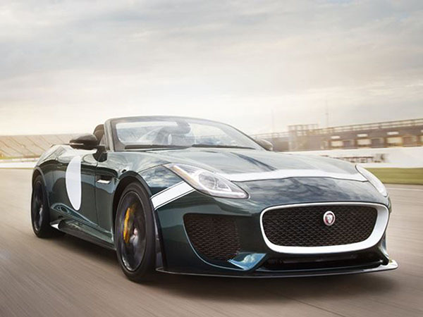Xe Bentley màu xanh lục